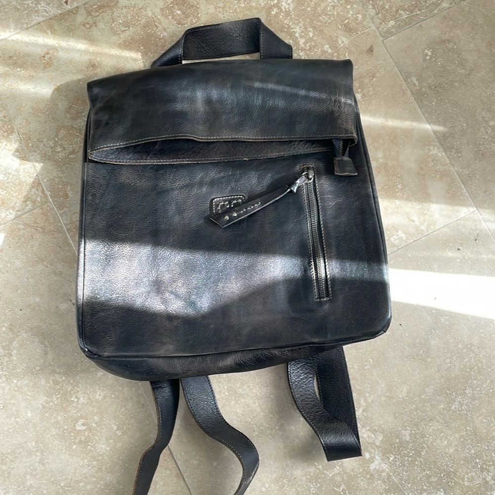 Gentle used leather backpack